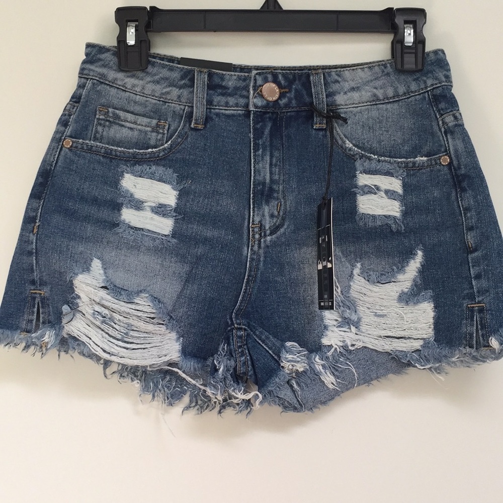 Distressed Denim Shorts- Final Sale - Picture 5 of 5
